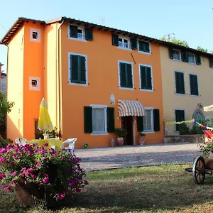 Couette-café Lucca Fora Capannori