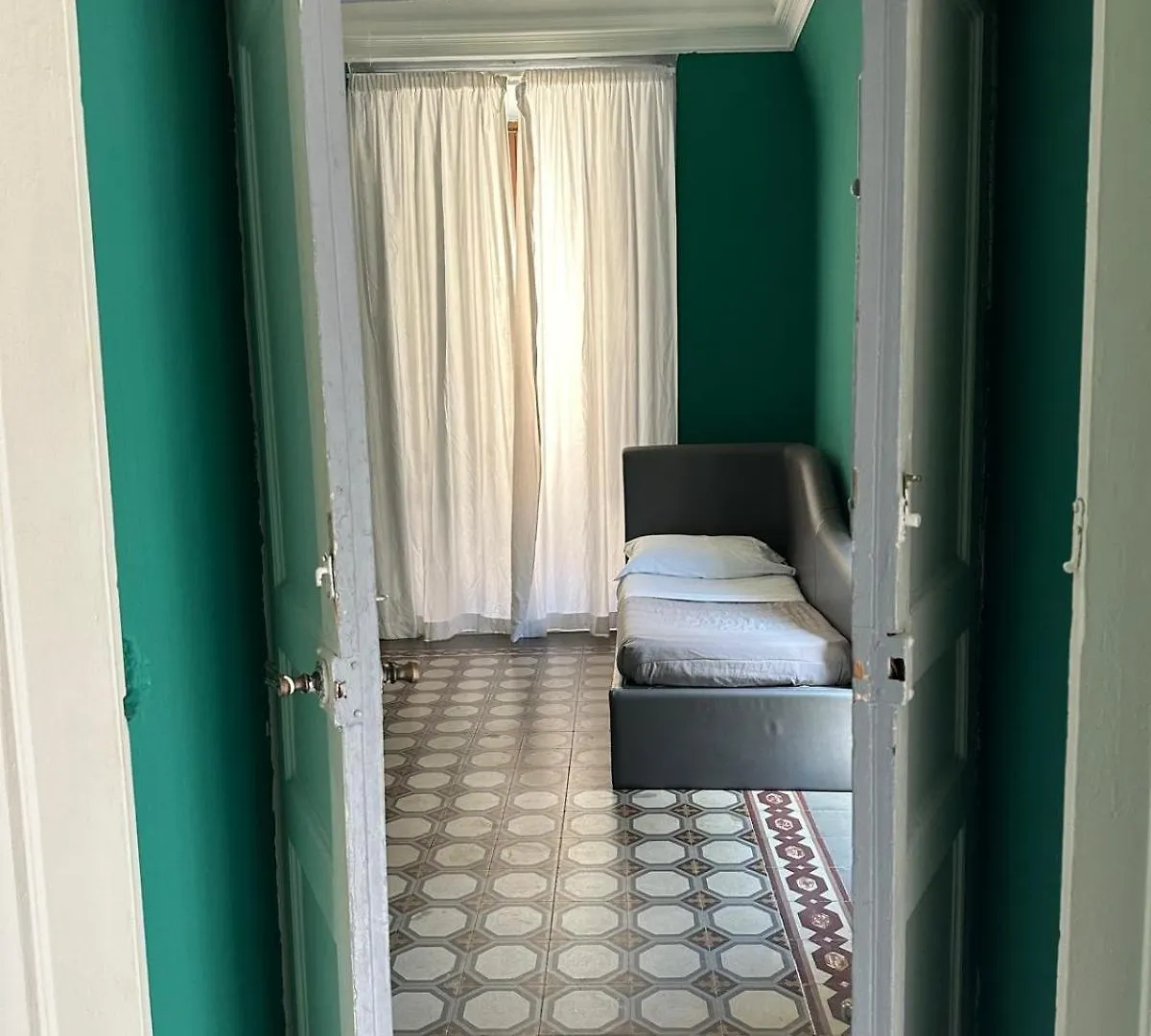 Отель Agatha Cosy Катания